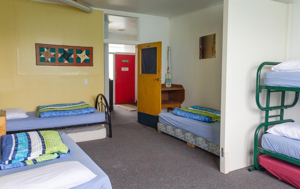 Hostel 42B College House Whanganui Exterior foto