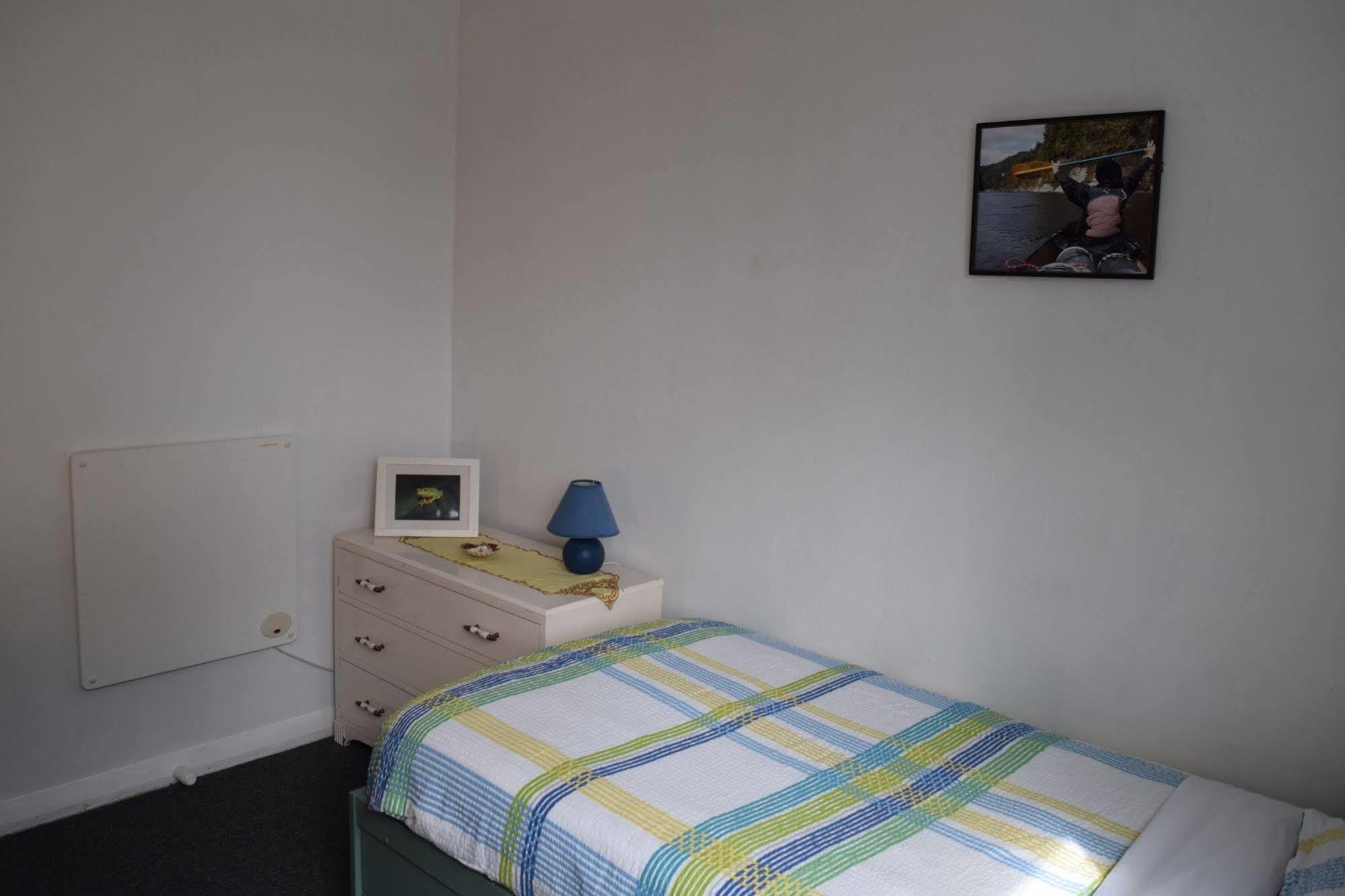 Hostel 42B College House Whanganui Exterior foto