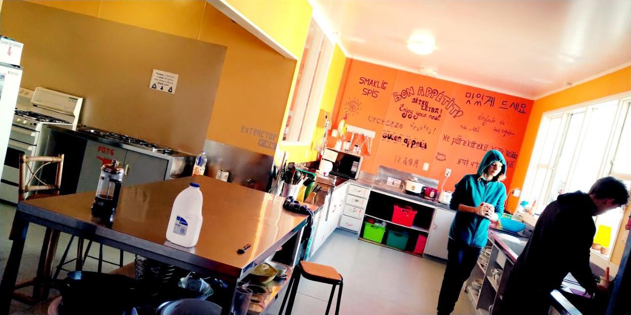 Hostel 42B College House Whanganui Exterior foto